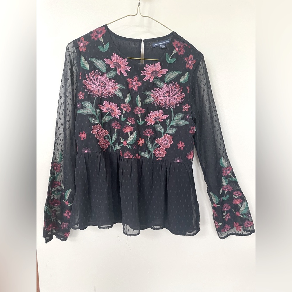 American Eagle embroidered flowers